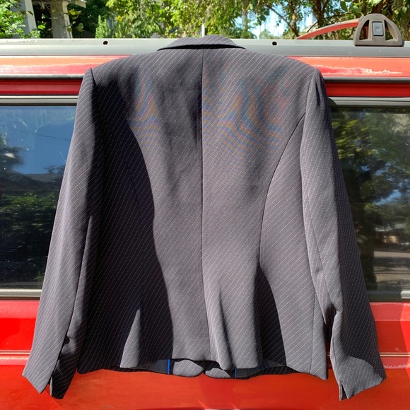 Calvin Klein Blazer - Picture 2 of 2